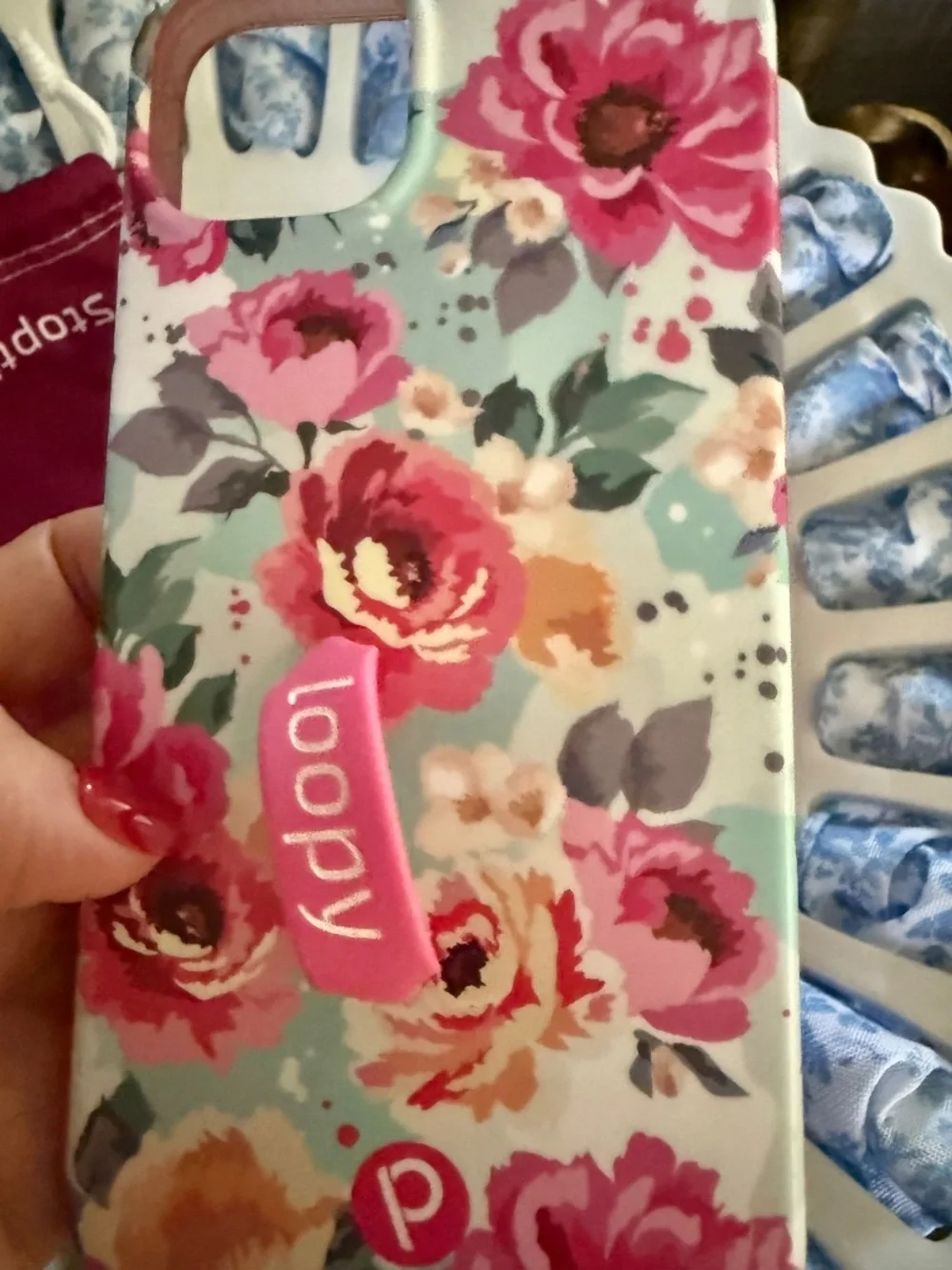 Loopy iPhone 14 Plus Peonies